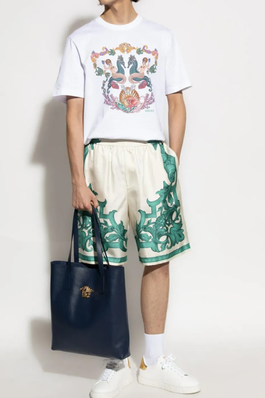 Versace BIAŁY T-shirt z kolorowym nadrukiem