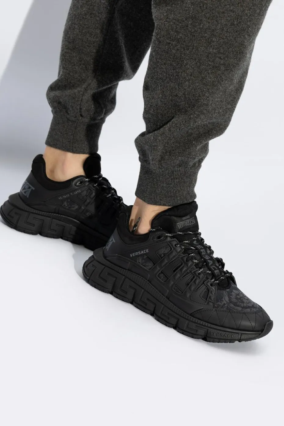 Versace CZARNY Buty sportowe ‘Trigreca’