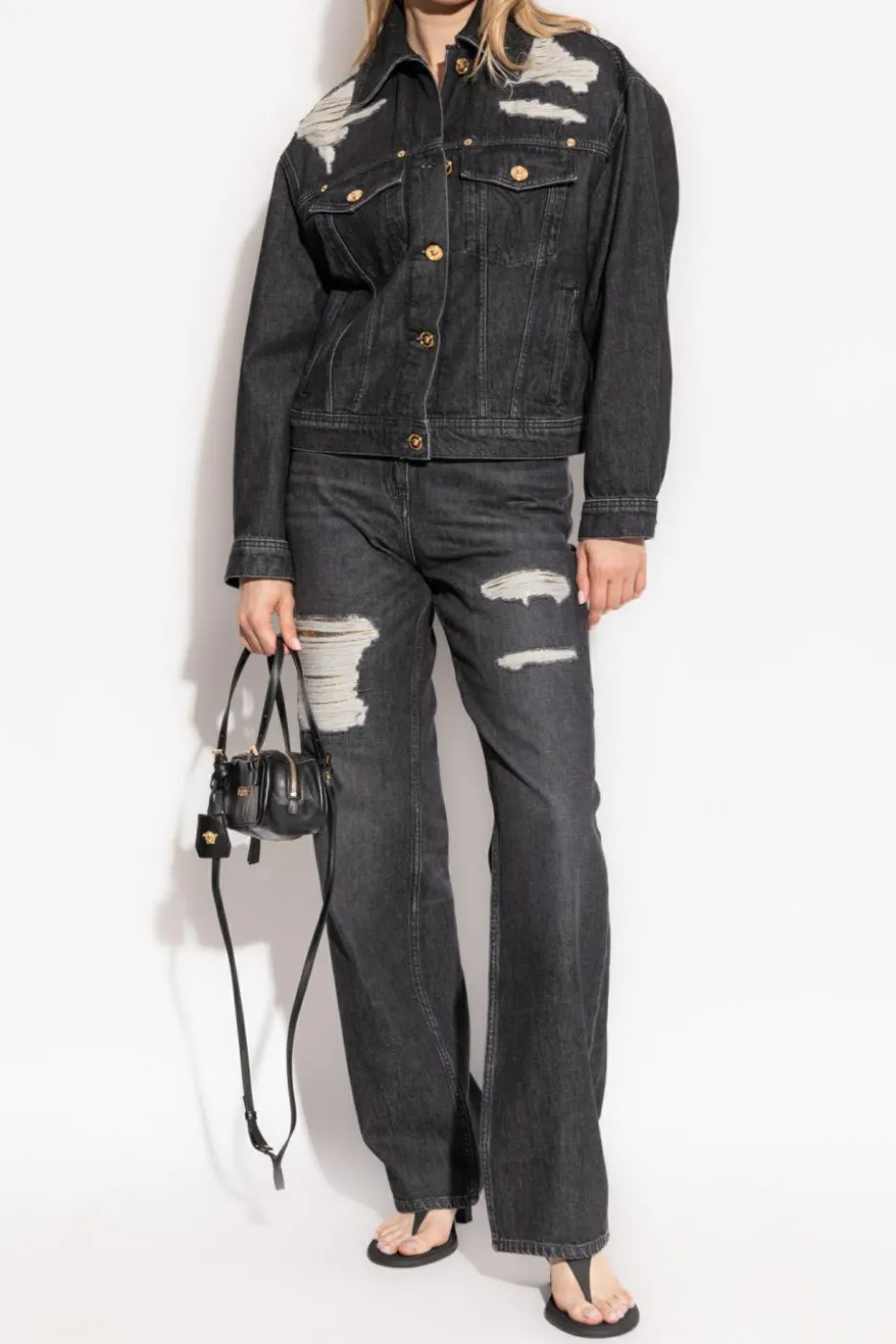 Versace CZARNY Jeansowa kurtka z efektem `vintage`
