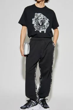 Versace Jeans Couture CZARNY Spodnie dresowe z nadrukiem `Barocco`