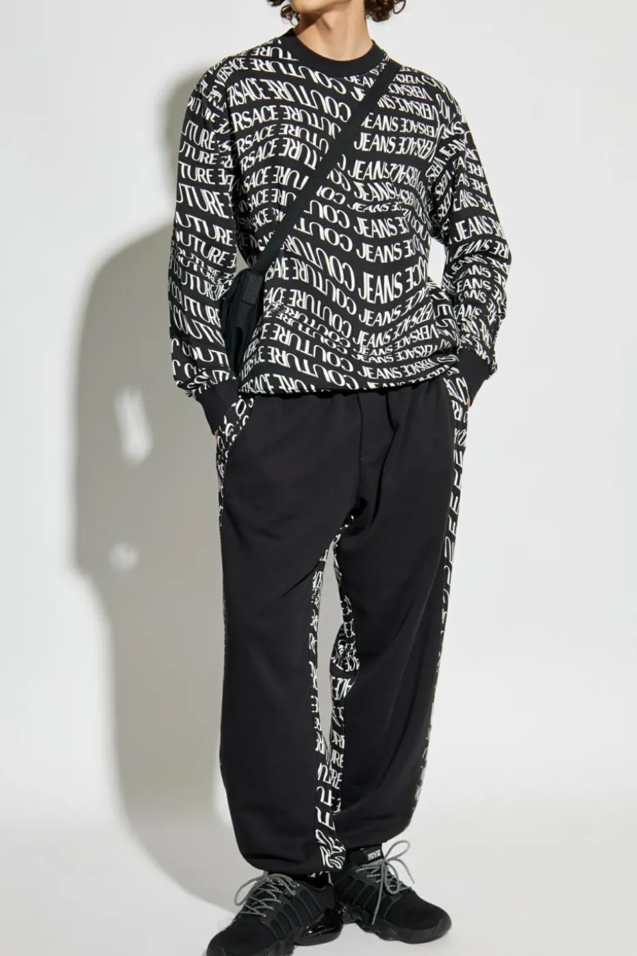 Versace Jeans Couture CZARNY Spodnie dresowe