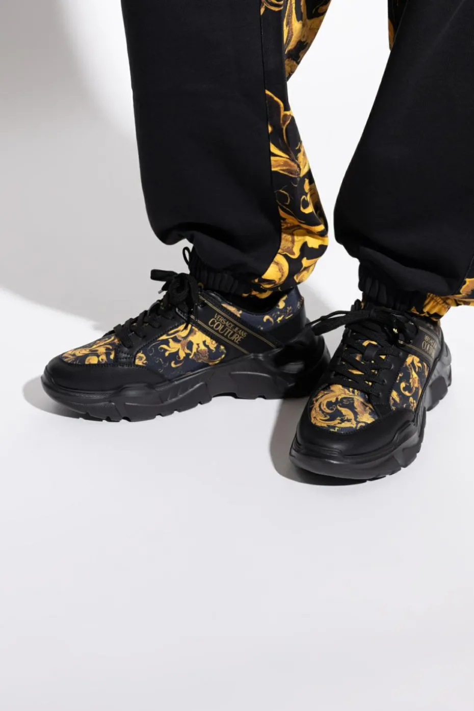 Versace Jeans Couture CZARNY Buty sportowe z nadrukiem `Barocco`