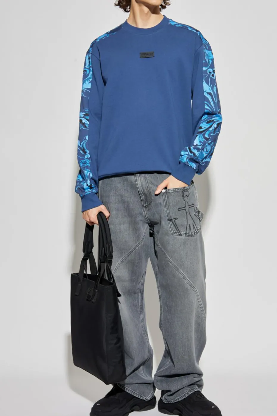 Versace Jeans Couture NIEBIESKI Bluza z nadrukiem `Barocco`