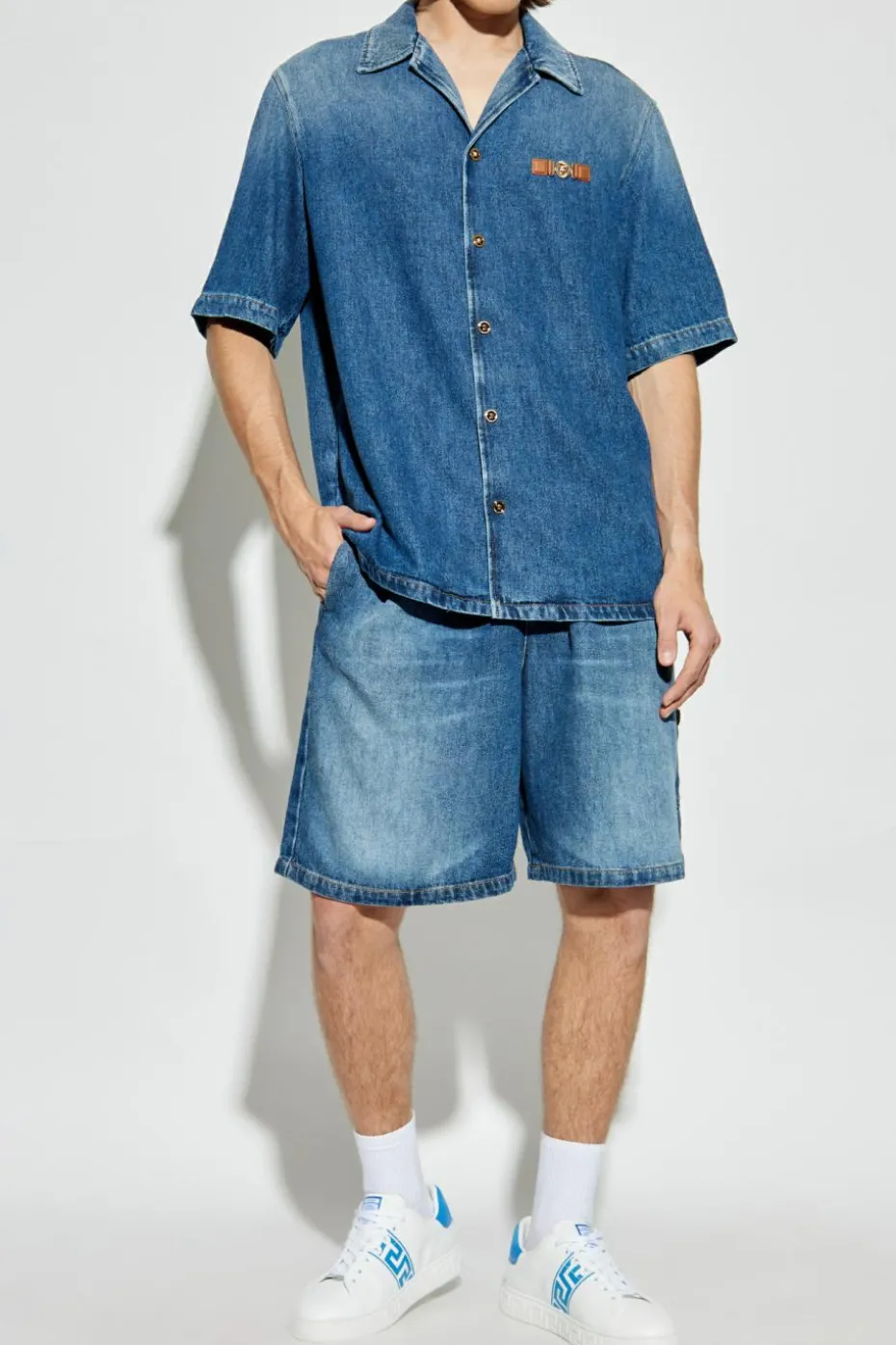 Versace NIEBIESKI Jeansowe szorty