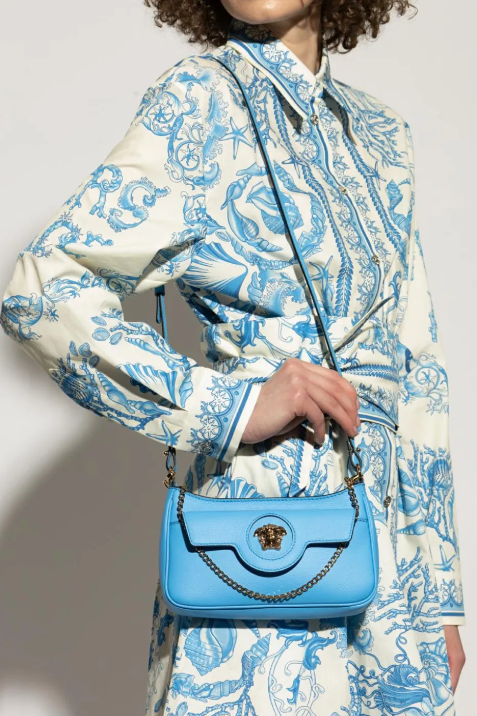 Versace NIEBIESKI Skórzana torba na ramię
