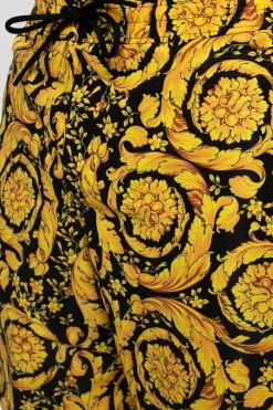 Versace ŻÓŁTY Szorty kąpielowe z motywem barokowym